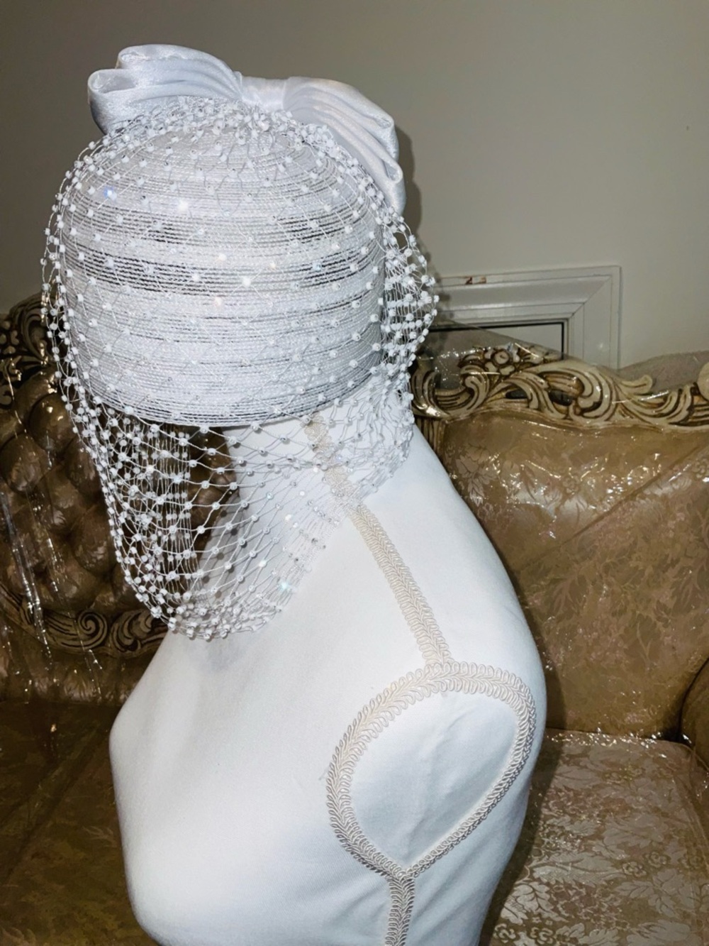 White Beaded Birdcage Veil Fascinator Headpiece (Price Is Firm) - Picture 5 of 10